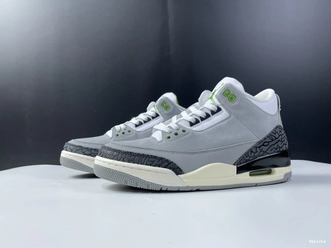 TBK 136064-006 Air Retro Chlorophyll Jordan 3 0706